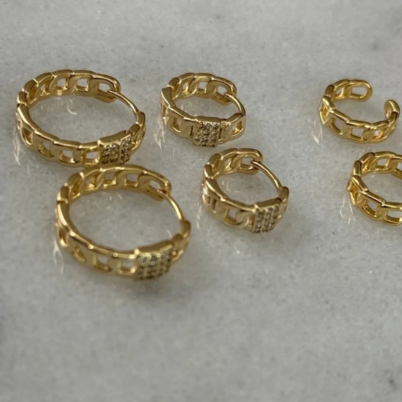 COPY - Gold Crystal Chain Link Hoop Earrings Brand New - Picture 3 of 4